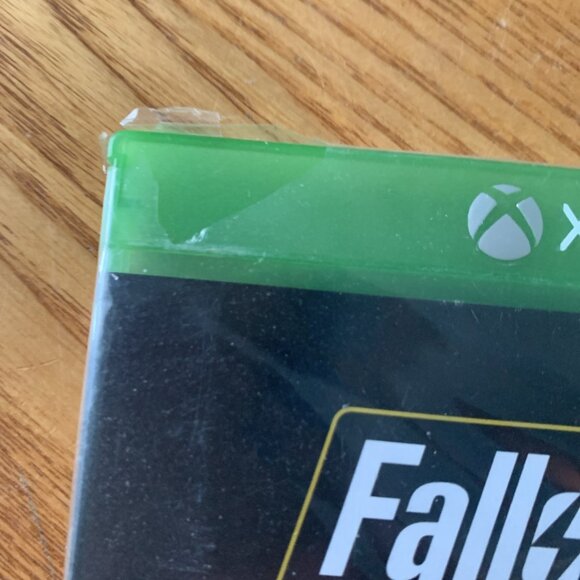 Fallout 76 (Microsoft Xbox One, 2018) Hole in Shrink Wrap Like New Sealed - Picture 2 of 5